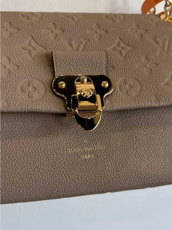 Designer-Style Taupe Leather Shoulder Bag with Gold Chain - Picture 9 of 10